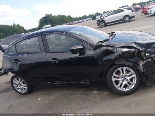 2018 TOYOTA YARIS IA 14