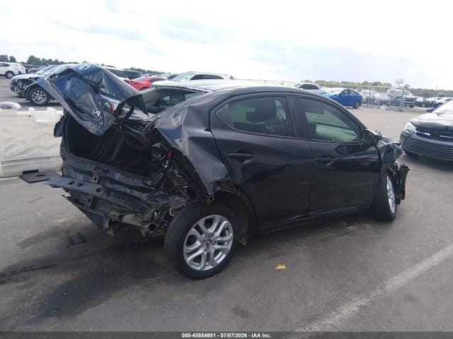 2018 TOYOTA YARIS IA 4
