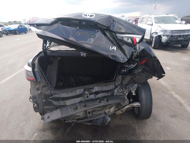 2018 TOYOTA YARIS IA 6