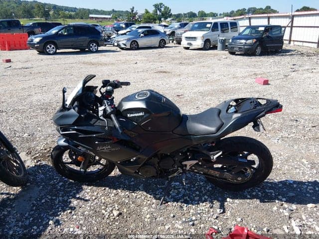 2026 KAWASAKI EX500 H 13