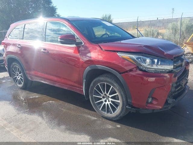 2017 TOYOTA HIGHLANDER SE - 1
