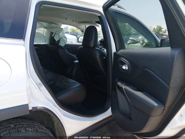 2020 JEEP CHEROKEE LATITUDE PLUS 4X4 8