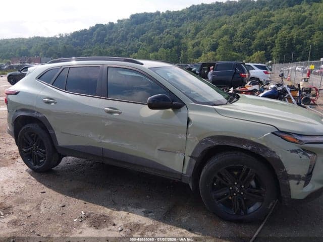 2025 CHEVROLET TRAX FWD ACTIV 6