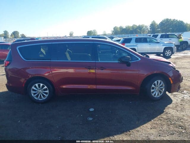 2018 CHRYSLER PACIFICA LX 13