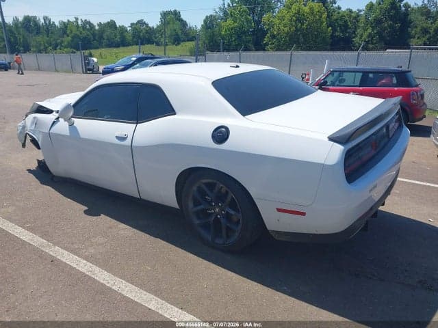 2020 DODGE CHALLENGER SXT 3