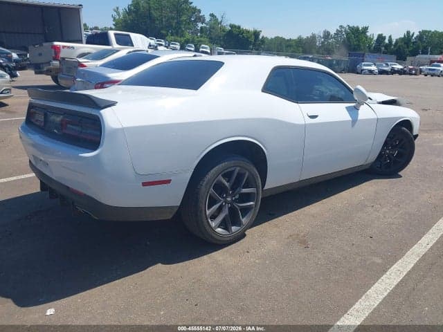 2020 DODGE CHALLENGER SXT 4