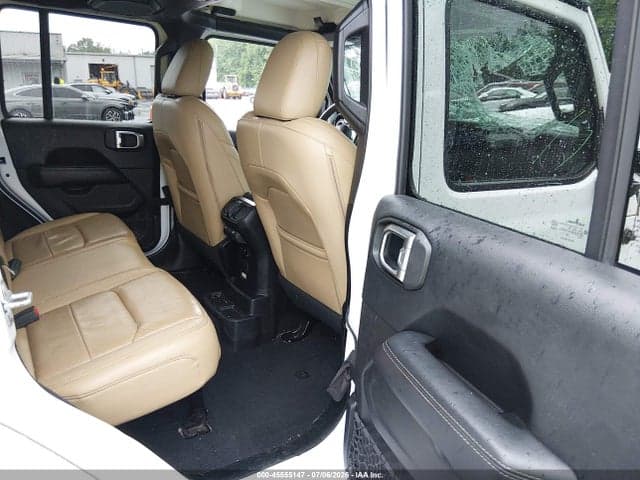 2018 JEEP WRANGLER UNLIMITED SAHARA 4X4 8