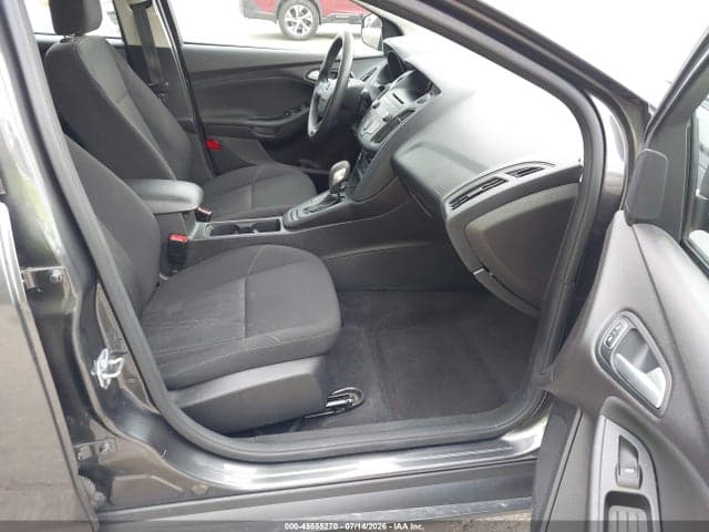 2017 FORD FOCUS SE 5