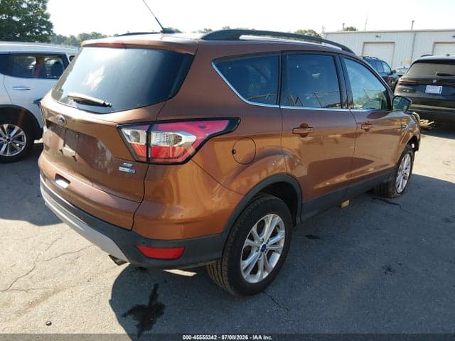 2017 FORD ESCAPE SE 4