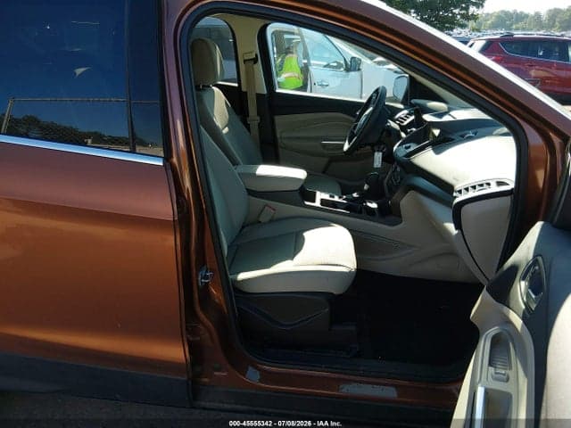 2017 FORD ESCAPE SE 5