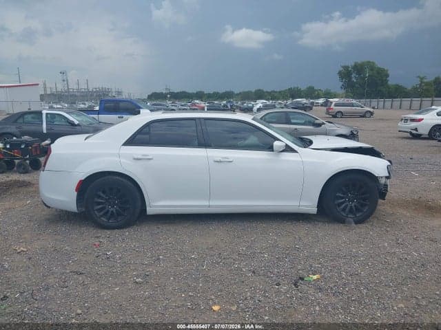 2017 CHRYSLER 300 LIMITED 13