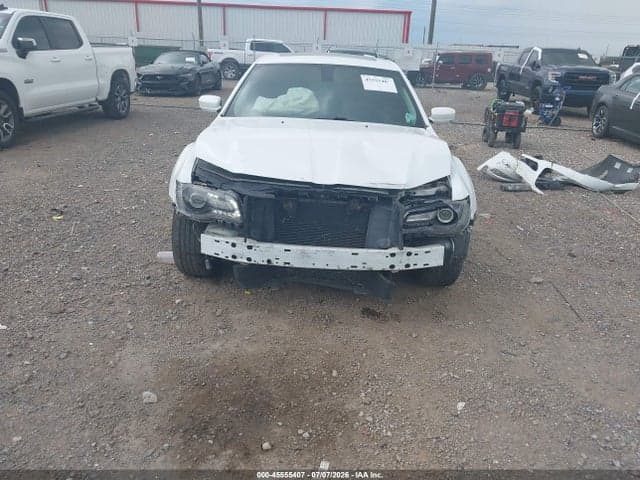 2017 CHRYSLER 300 LIMITED 6