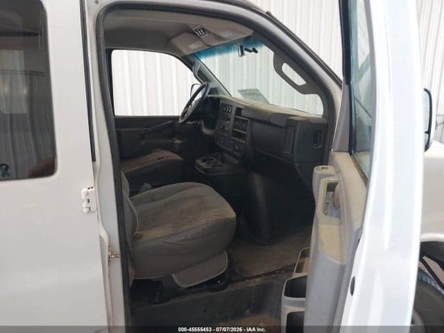 2017 CHEVROLET EXPRESS 3500 LT 5
