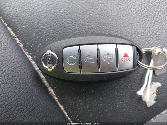 2019 NISSAN KICKS SR 11