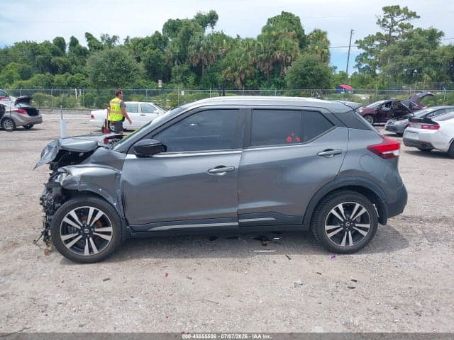 2019 NISSAN KICKS SR 14
