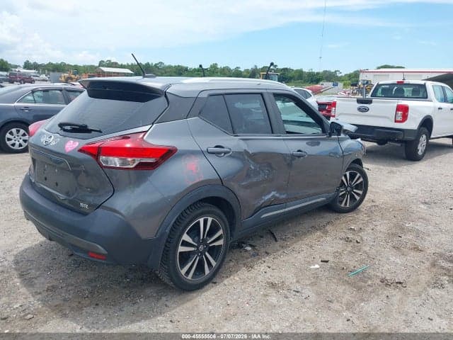 2019 NISSAN KICKS SR 4