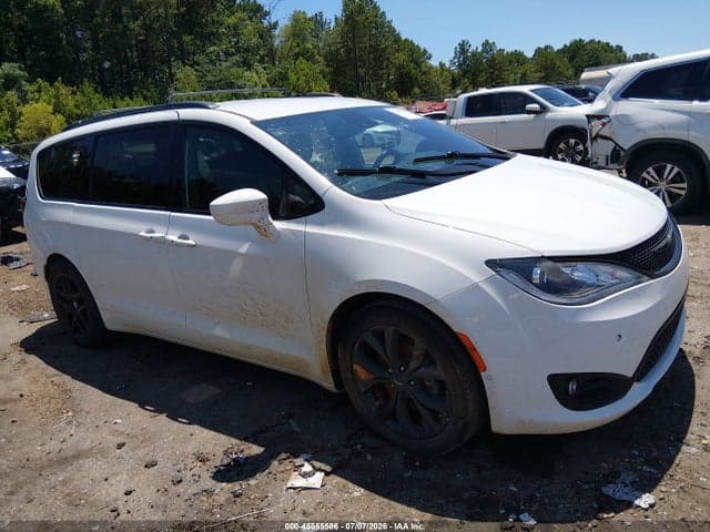 2019 CHRYSLER PACIFICA TOURING L 1