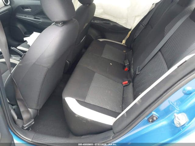 2021 NISSAN VERSA SV XTRONIC CVT 8