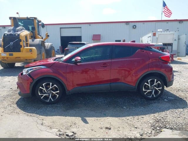 2018 TOYOTA C-HR XLE 14