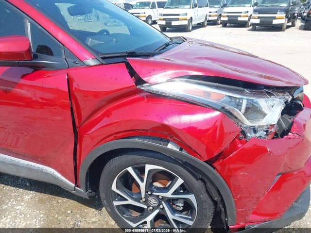 2018 TOYOTA C-HR XLE 18