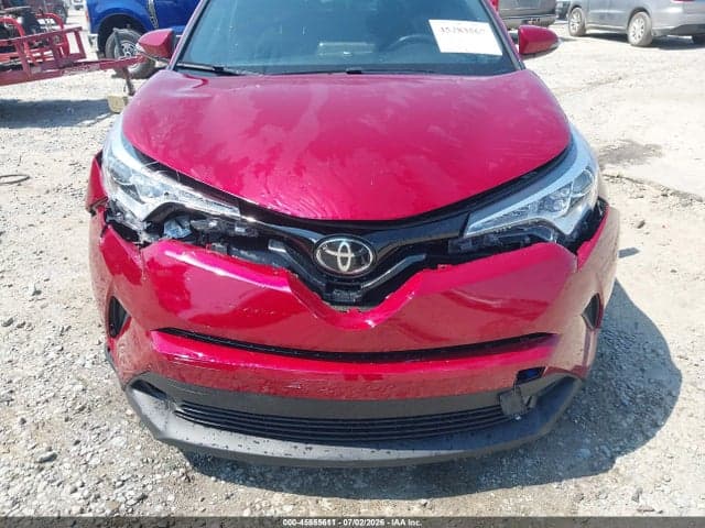 2018 TOYOTA C-HR XLE 6
