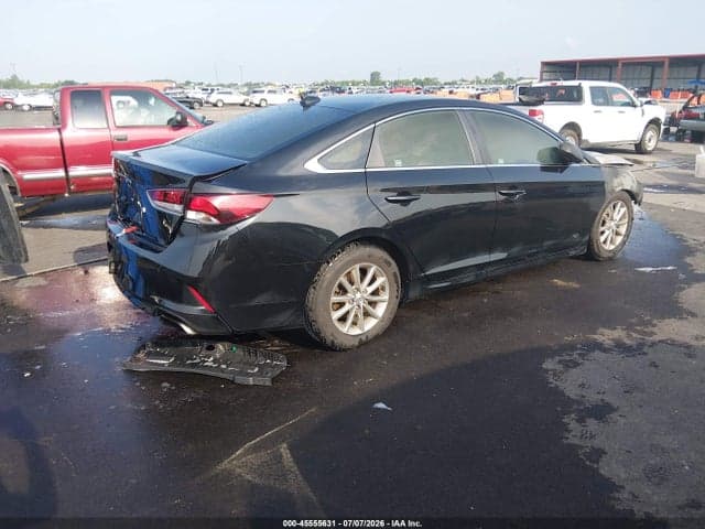 2019 HYUNDAI SONATA SE 4