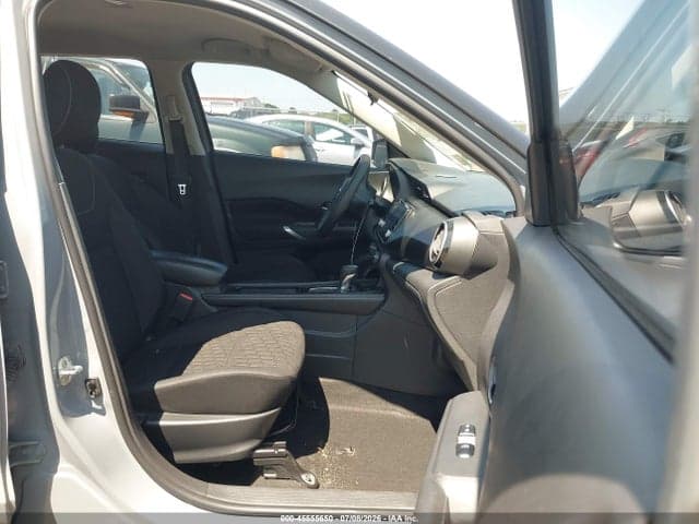 2021 NISSAN KICKS SV XTRONIC CVT 5