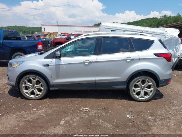 2019 FORD ESCAPE TITANIUM 14
