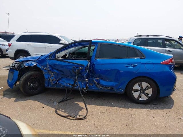 2018 HYUNDAI IONIQ HYBRID BLUE 15