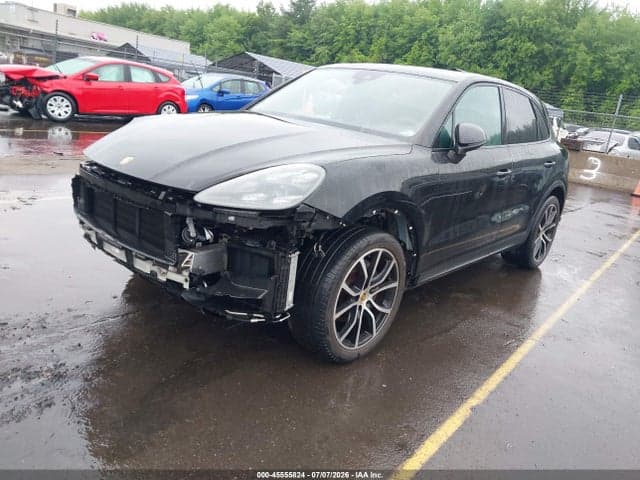 2019 PORSCHE CAYENNE 2