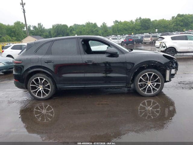 2019 PORSCHE CAYENNE 13