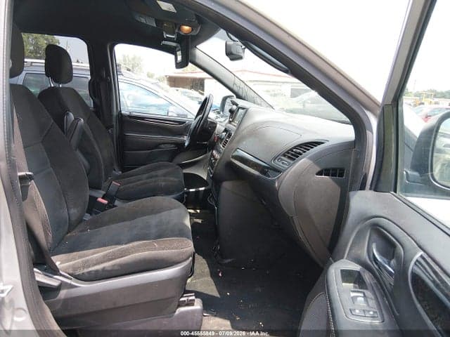 2018 DODGE GRAND CARAVAN SE PLUS 5