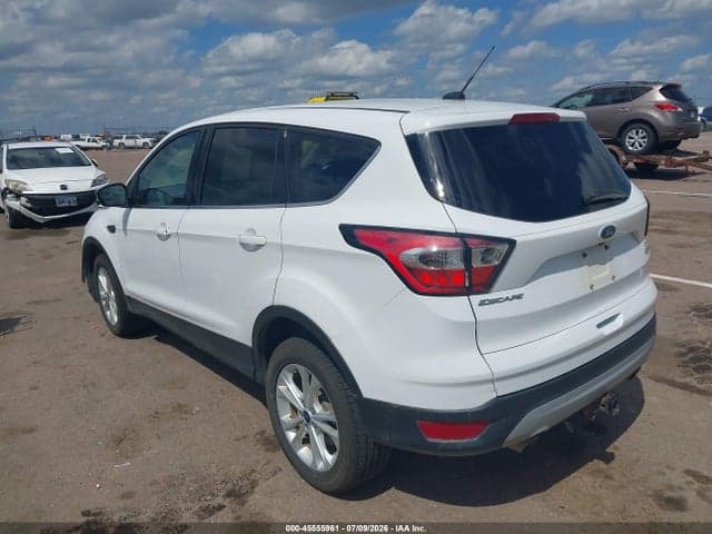 2017 FORD ESCAPE SE 3