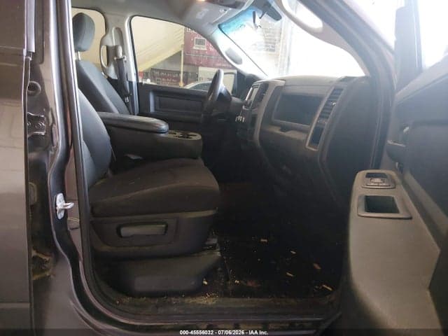2019 RAM 1500 CLASSIC EXPRESS 4X4 6'4 BOX 5