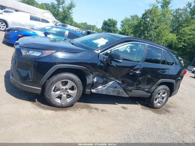 2022 TOYOTA RAV4 HYBRID LE 14