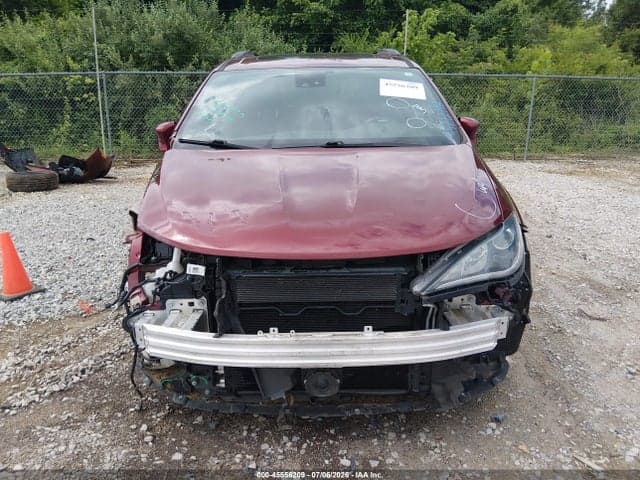 2019 CHRYSLER PACIFICA LIMITED 12