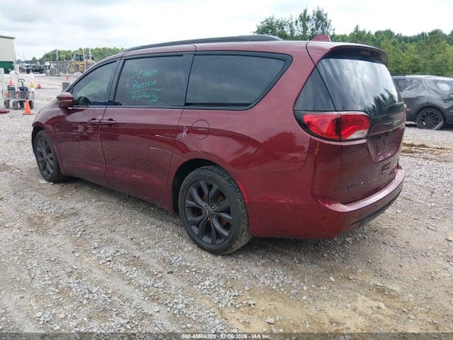 2019 CHRYSLER PACIFICA LIMITED 3
