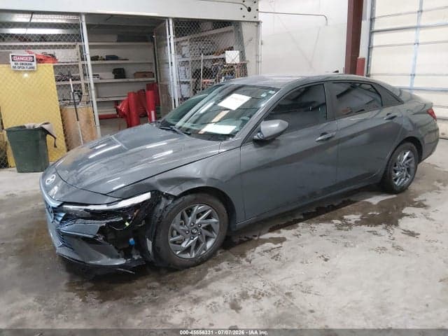 2024 HYUNDAI ELANTRA SEL 2