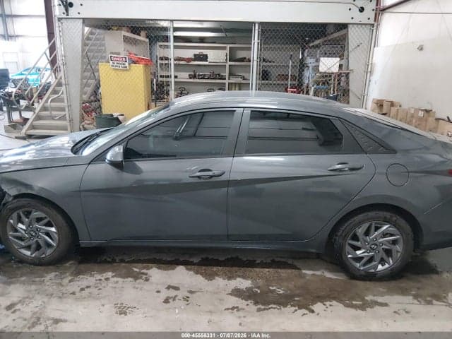 2024 HYUNDAI ELANTRA SEL 14
