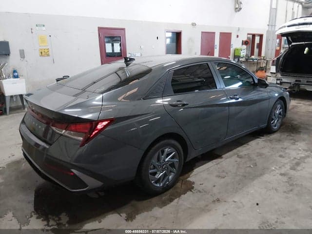2024 HYUNDAI ELANTRA SEL 4