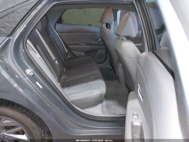 2024 HYUNDAI ELANTRA SEL 8