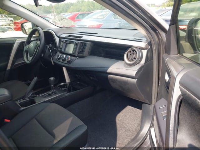 2018 TOYOTA RAV4 LE 5