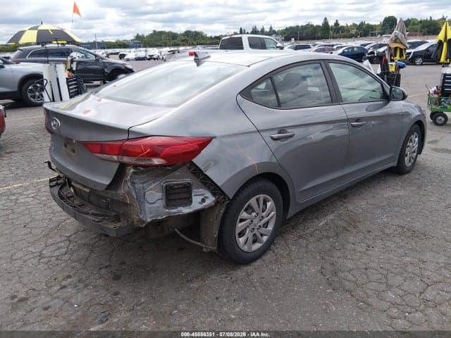 2017 HYUNDAI ELANTRA SE 4
