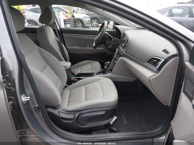 2017 HYUNDAI ELANTRA SE 5