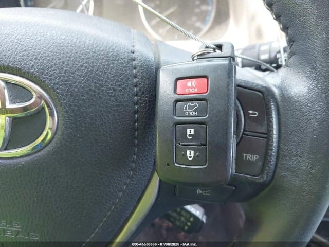 2018 TOYOTA RAV4 LIMITED 11