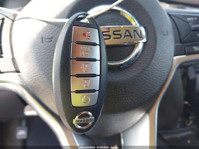 2017 NISSAN ROGUE SL 11