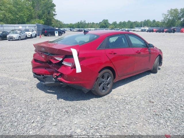 2023 HYUNDAI ELANTRA SEL 4
