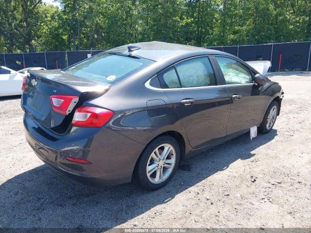 2017 CHEVROLET CRUZE LT AUTO 4
