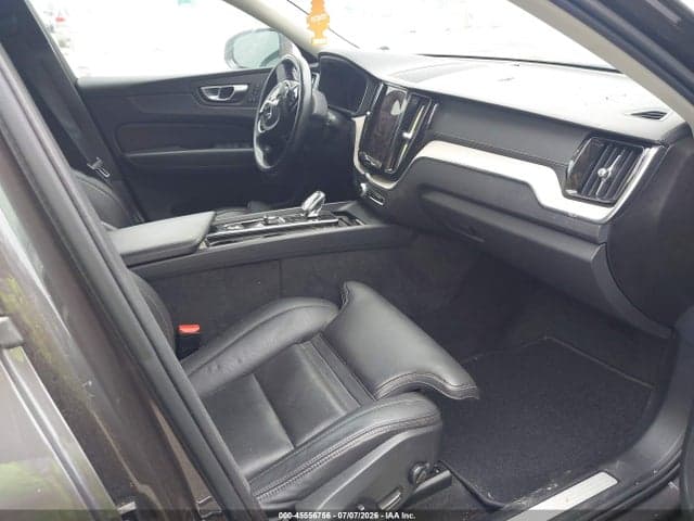 2022 VOLVO XC60 B5 INSCRIPTION 5