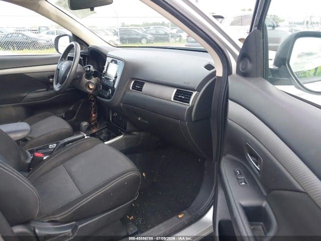 2018 MITSUBISHI OUTLANDER ES 5
